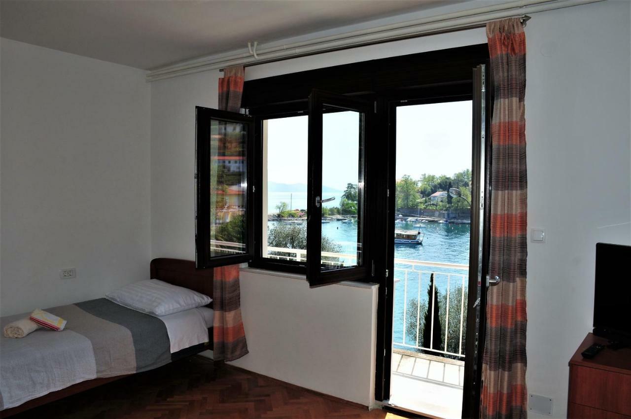 Apartmani Kadmen Ika Εξωτερικό φωτογραφία