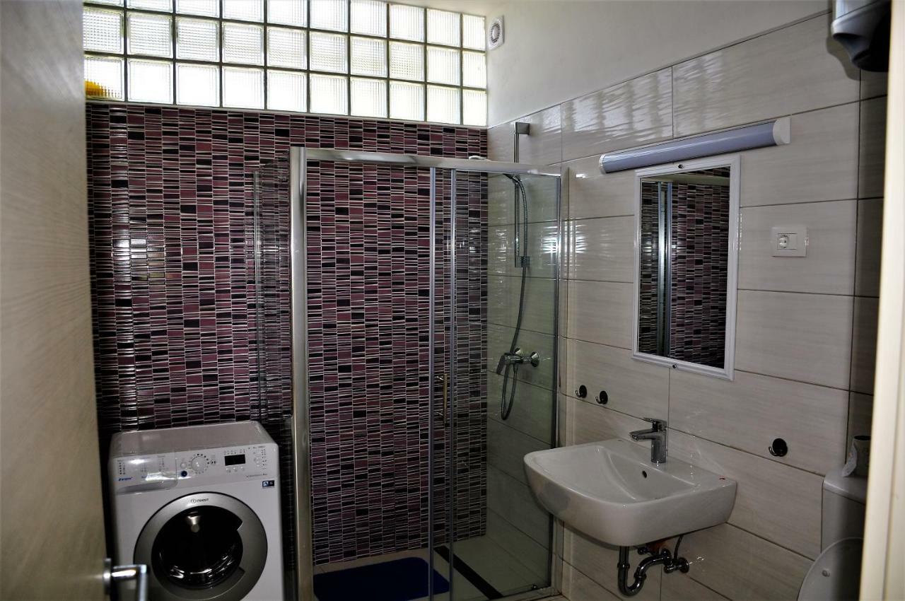 Apartmani Kadmen Ika Εξωτερικό φωτογραφία